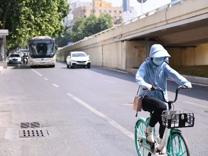 警惕！多地多人确诊“热射病”！已有致死病例……休闲区蓝鸢梦想 - Www.slyday.coM