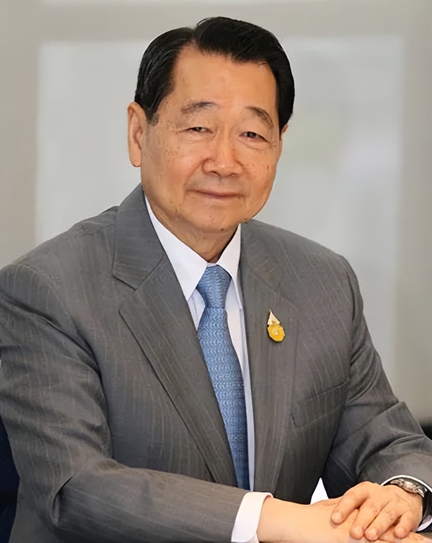 正大集团资深董事长谢国民谢易初,有四子,即谢正民,谢大民,谢中民