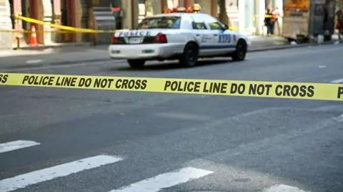 4小时5起致命枪击案 纽约市经历暴力一夜 5人被枪杀
