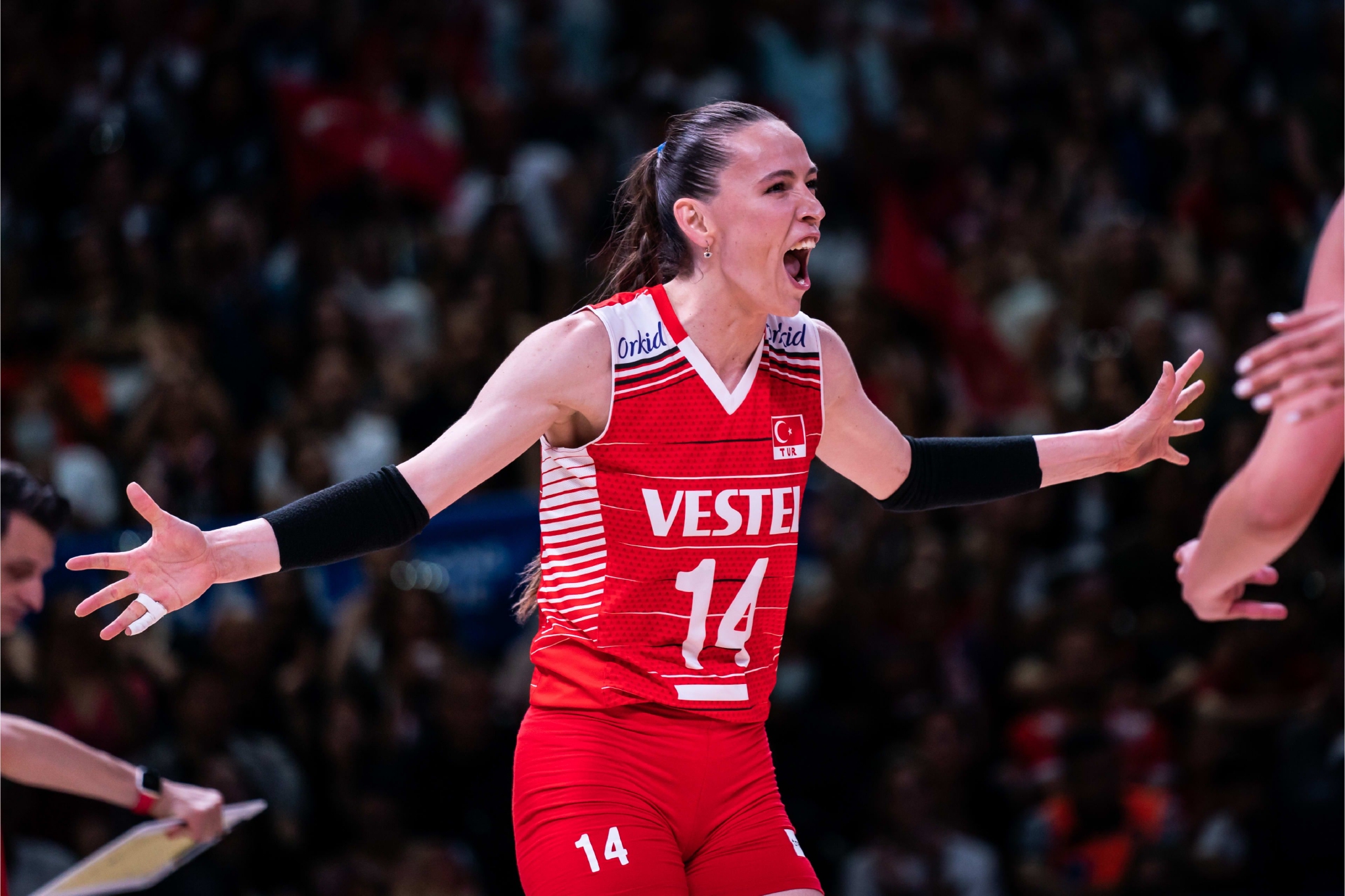 世界女排联赛土耳其3:1泰国顺利晋级四强,cctv5直播两场半决赛