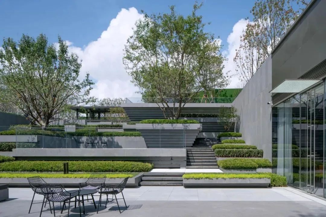 万科,旭辉都在做的下沉式庭院,挺惊艳|成都市_新浪新闻