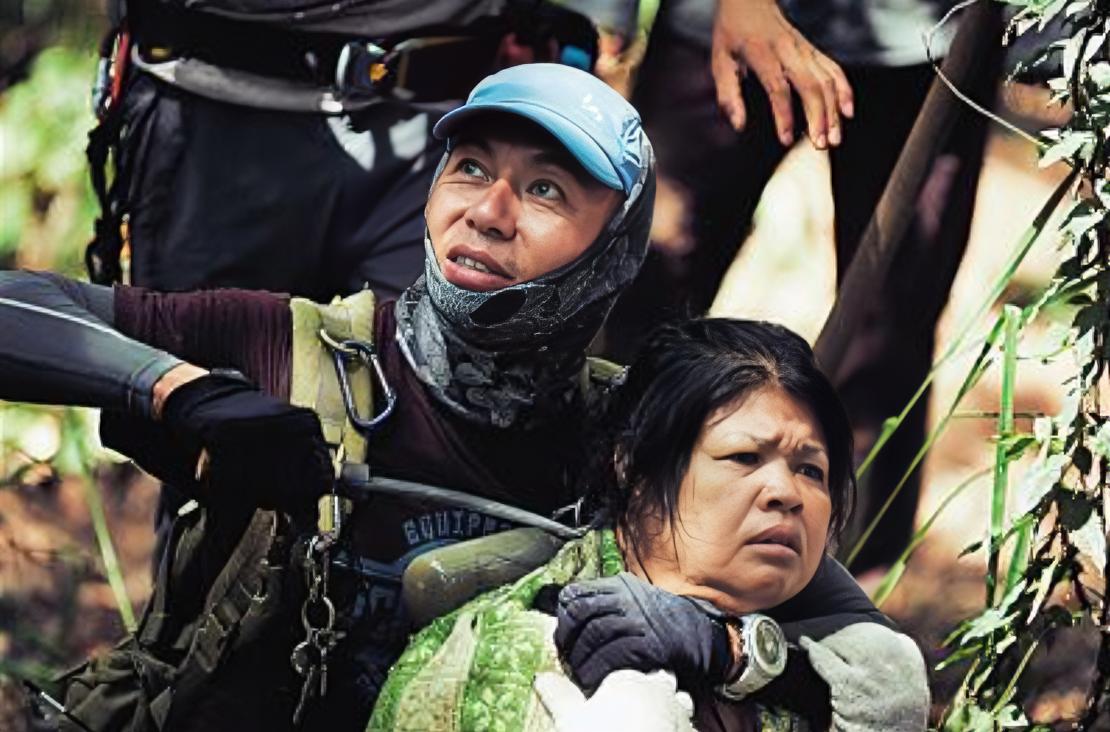 湄公河惨案目击者看到有不明武装人员登船手中还拿枪