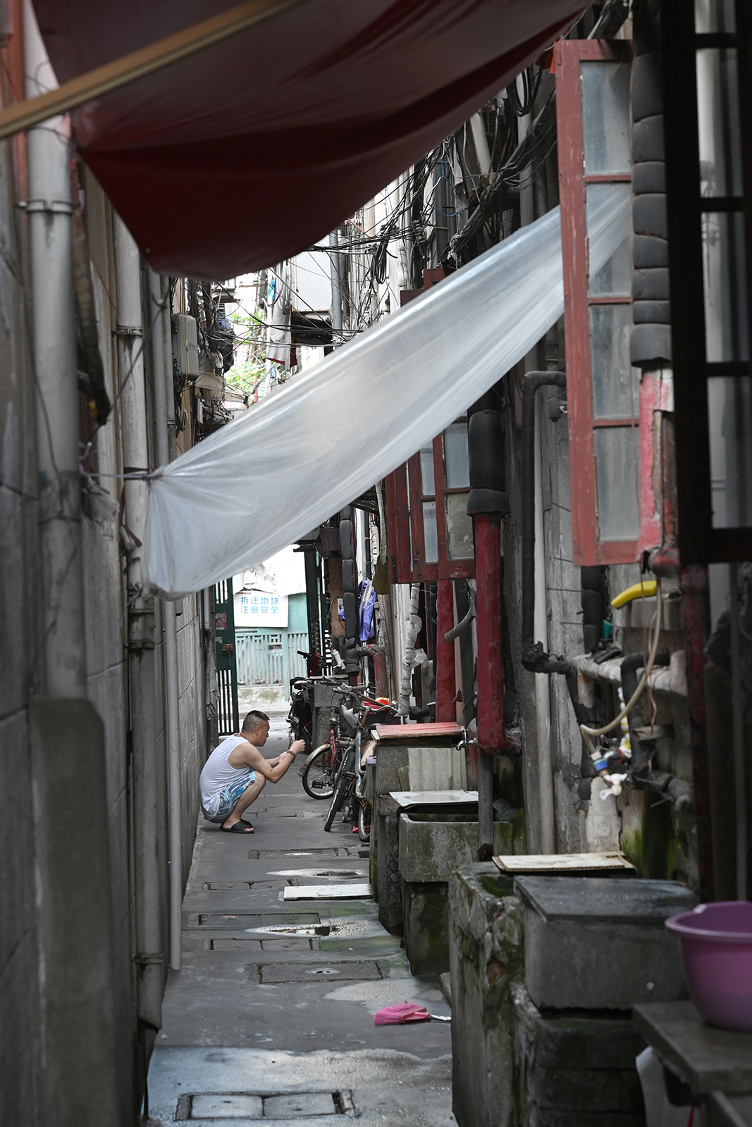 城事|上海二级旧里改造中的广东路