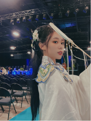 张嘉诺在毕业典礼现场.(受访者提供)