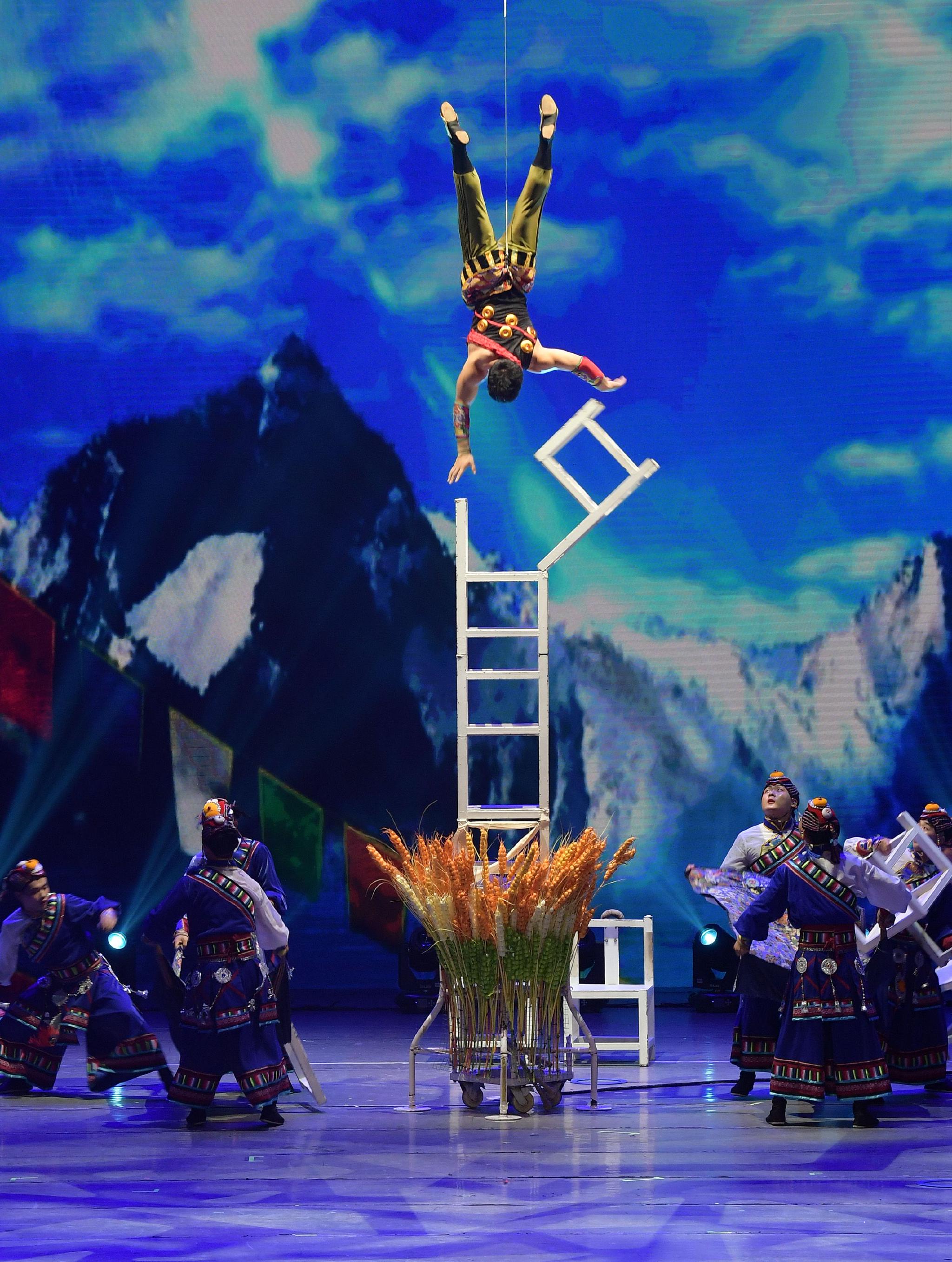 艺苑撷英全国优秀青年杂技人才展演在京举行