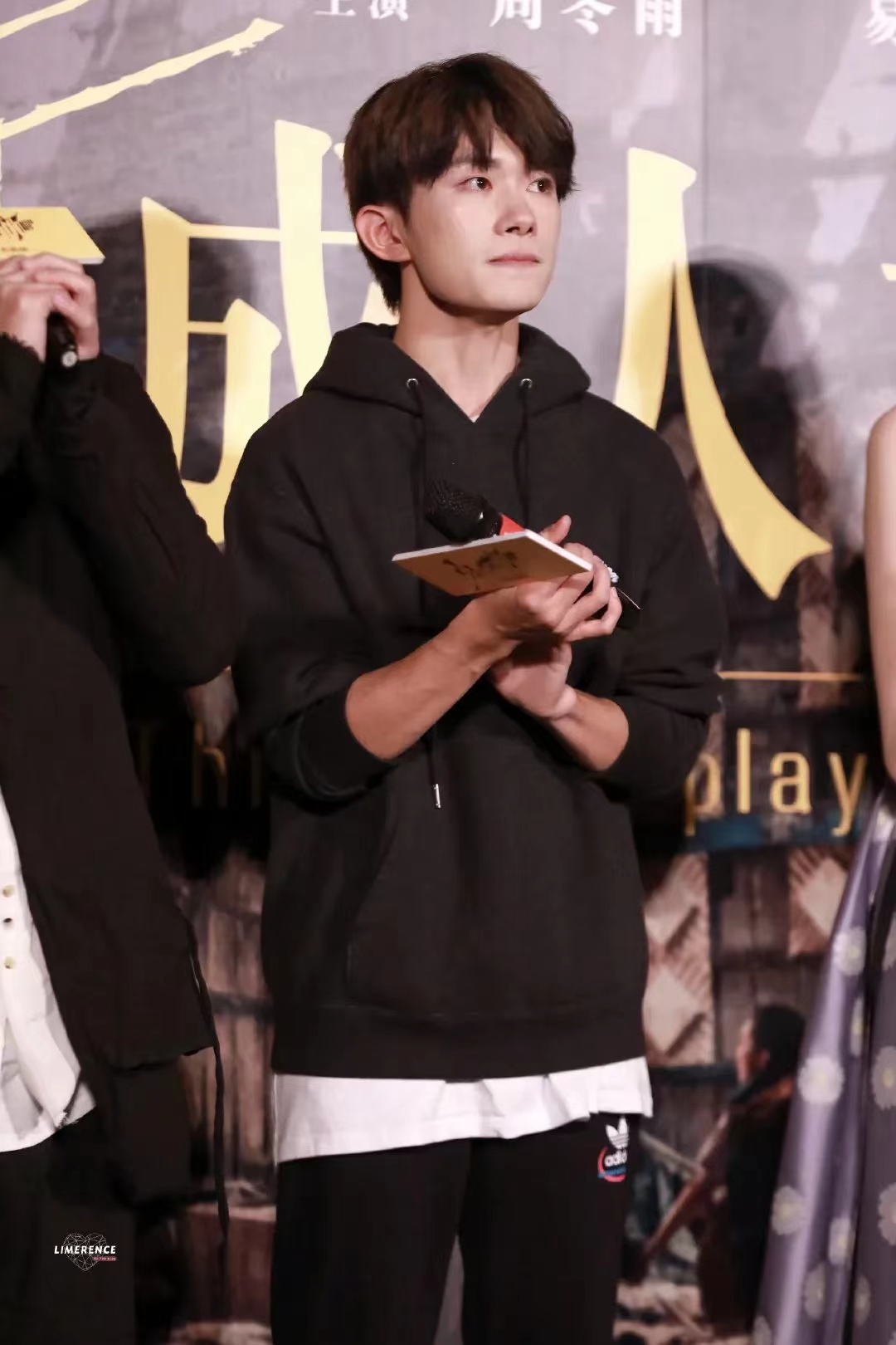 烊千玺考编并非为了钱和稳定,而是为了之后事业的发展方向,有资质年龄