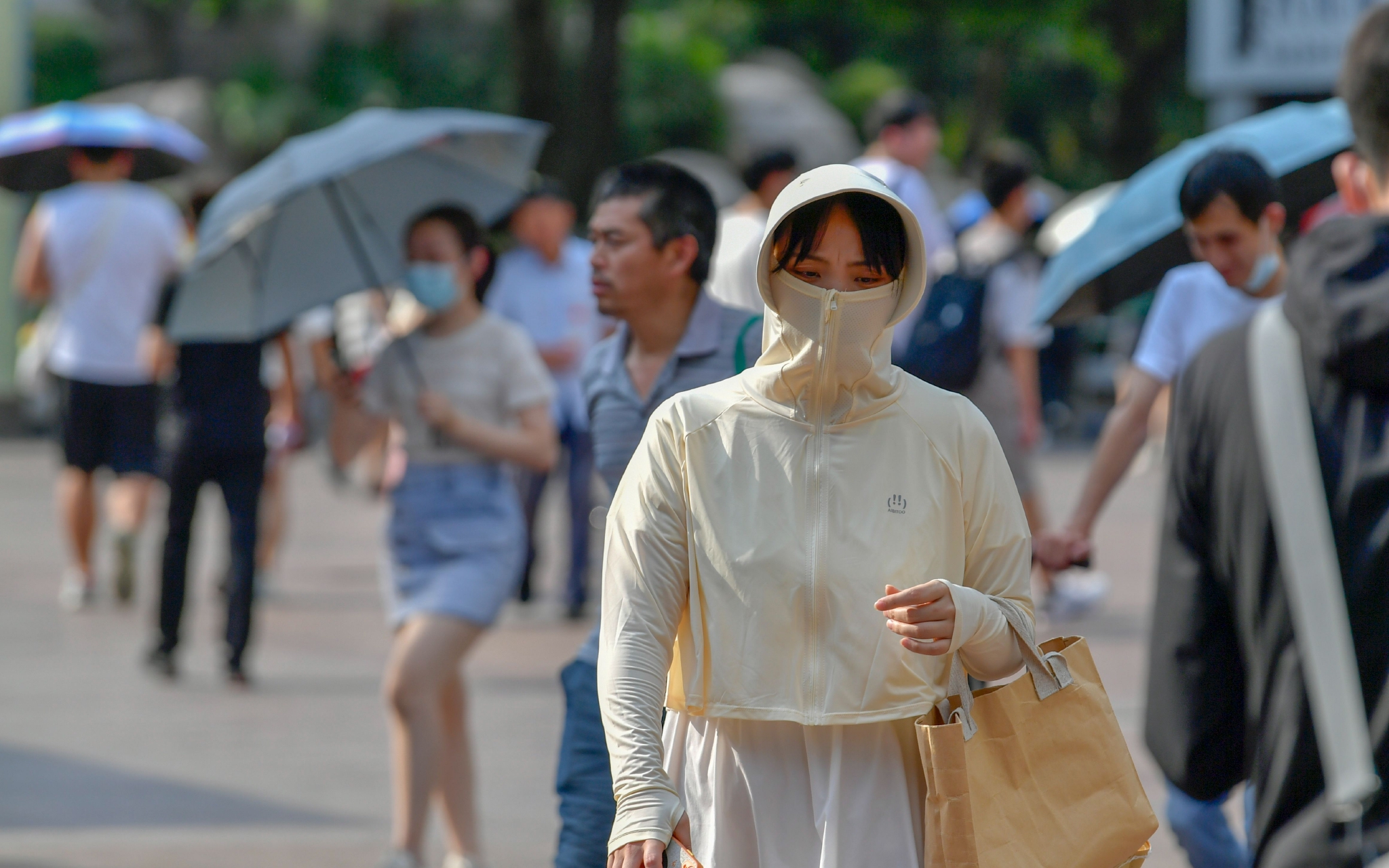 今天正式进入“超长版”三伏,高温闷热将持续40天|高温|北京市_新浪新闻