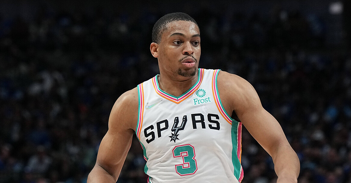 凯尔登约翰逊4年8000万提前续约马刺