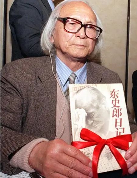 《亮剑》中团长结婚才舍得拿出来吃的日本牛肉罐头，为什么到了《顺溜》里狗都不吃？休闲区蓝鸢梦想 - Www.slyday.coM