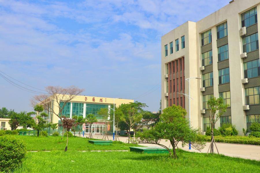 正式揭牌莒县三中南校区今秋开始招生招生范围划定