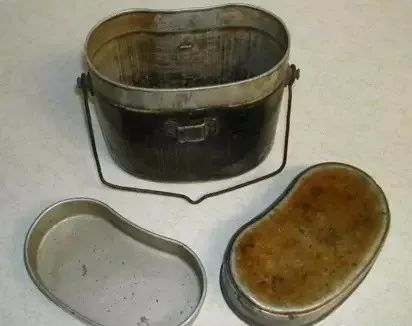 《亮剑》中团长结婚才舍得拿出来吃的日本牛肉罐头，为什么到了《顺溜》里狗都不吃？休闲区蓝鸢梦想 - Www.slyday.coM