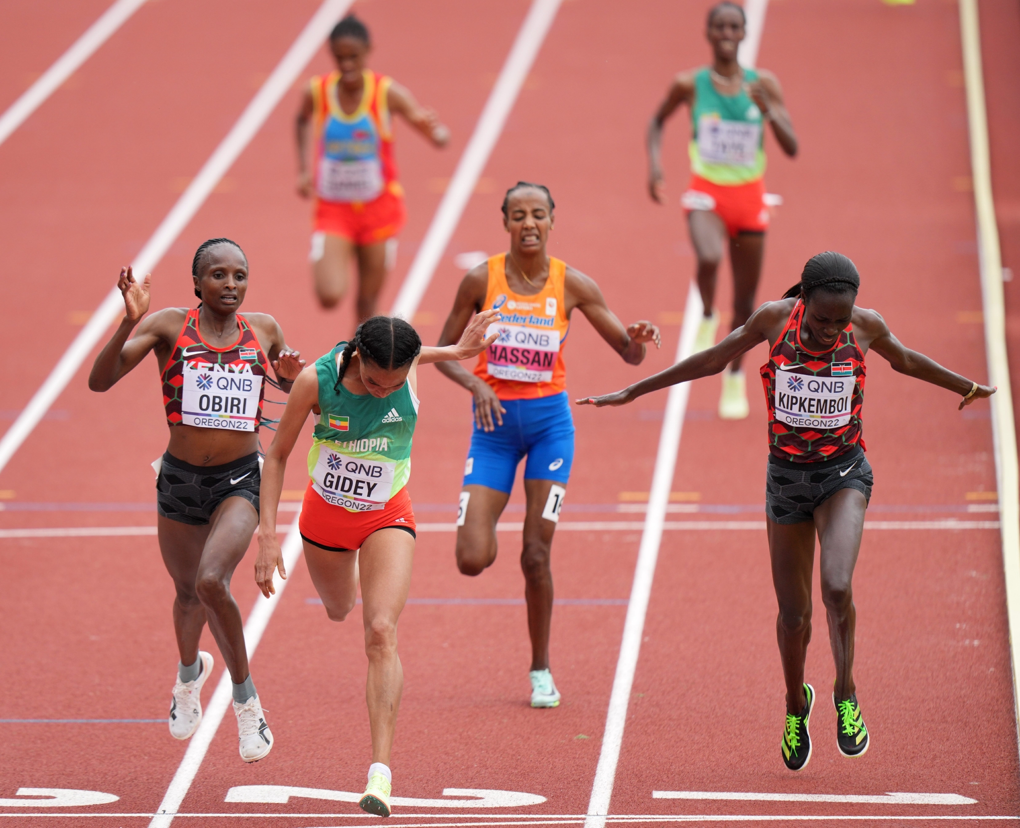 女子10000米决赛赛况|埃塞俄比亚|王迎|肯尼亚_新浪新闻