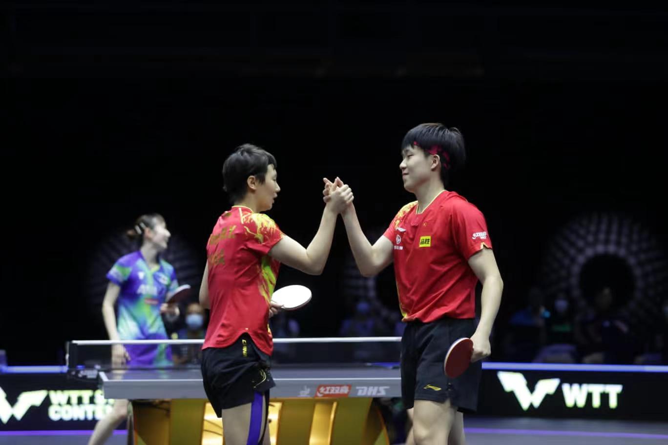 搭档王曼昱混双夺冠王楚钦一天三赛打满17局