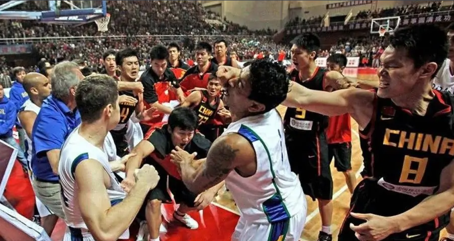 13胜1负!中国男篮VS黎巴嫩,曾大胜40分+火爆冲突,杜锋复仇休闲区蓝鸢梦想 - Www.slyday.coM 13胜1负!中国男篮VS黎巴嫩,曾大胜40分+火爆冲突,杜锋复仇休闲区蓝鸢梦想 - Www.slyday.coM