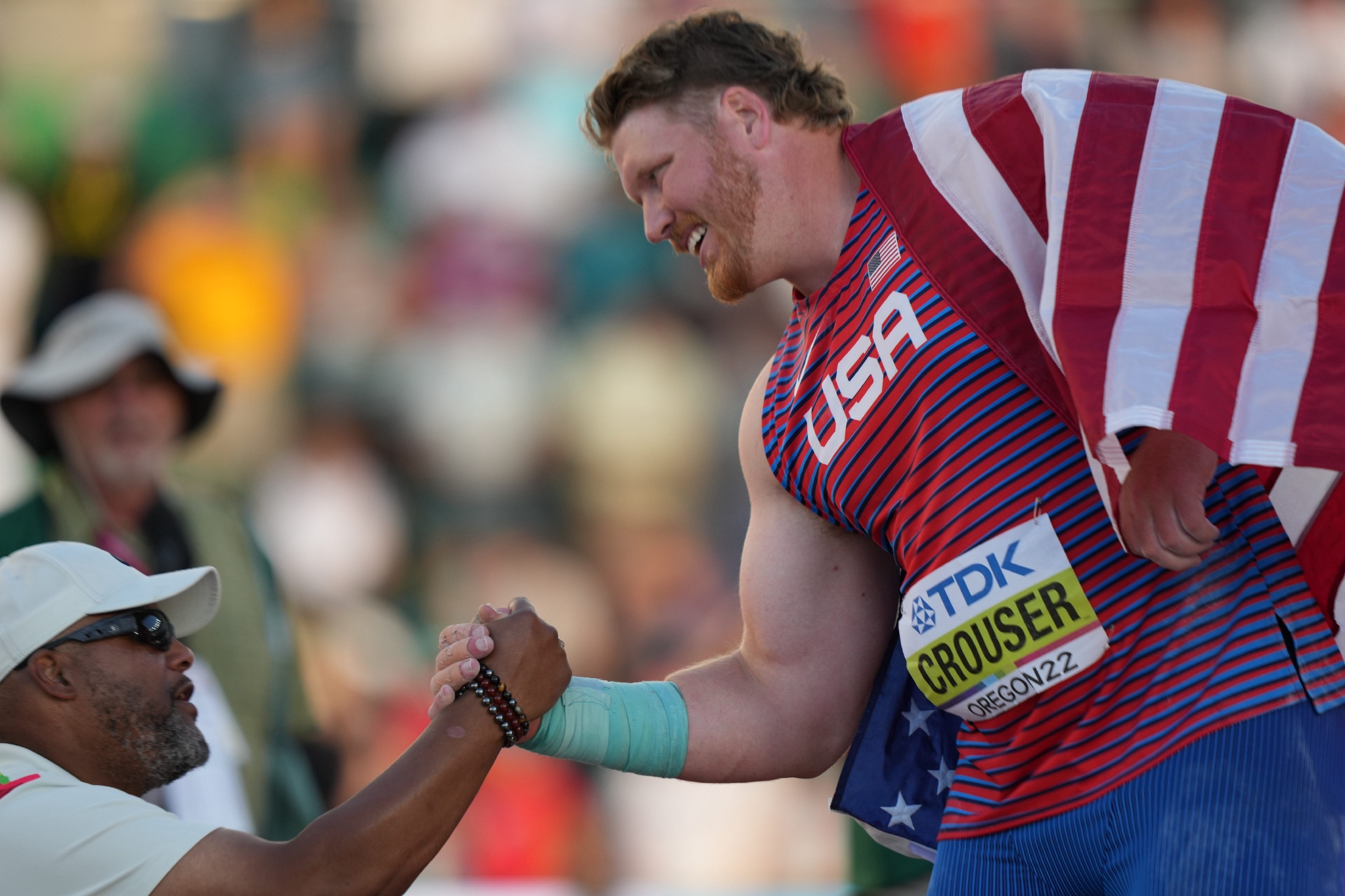 克劳瑟夺得男子铅球冠军|铅球|世界田径锦标赛_新浪新闻