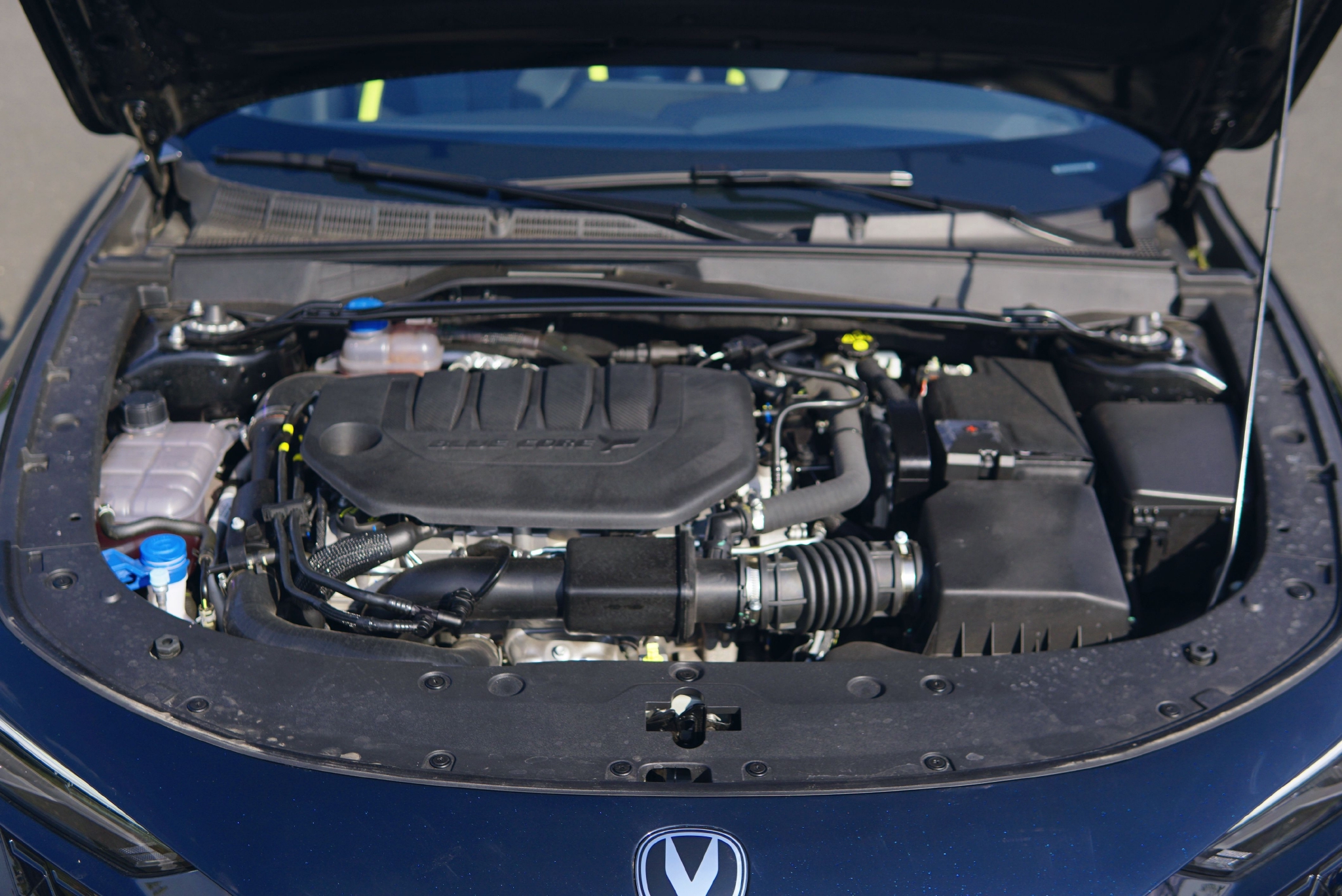 0t发动机,最大功率171kw,最大扭矩390n·m,传动匹配爱信8at变速箱