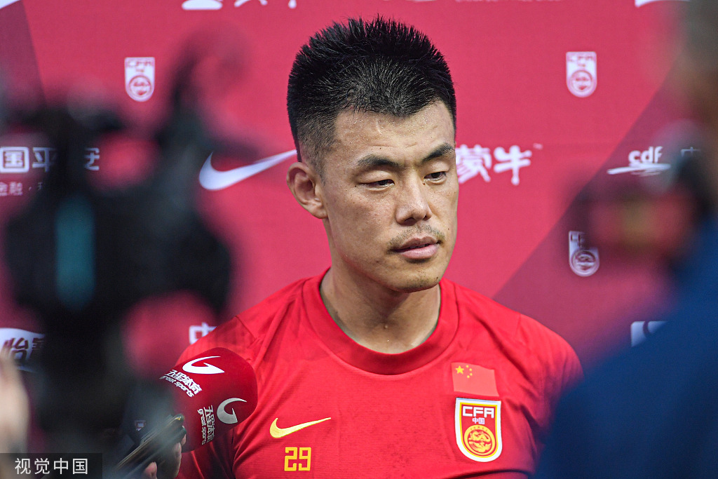 超齡前鋒譚龍。