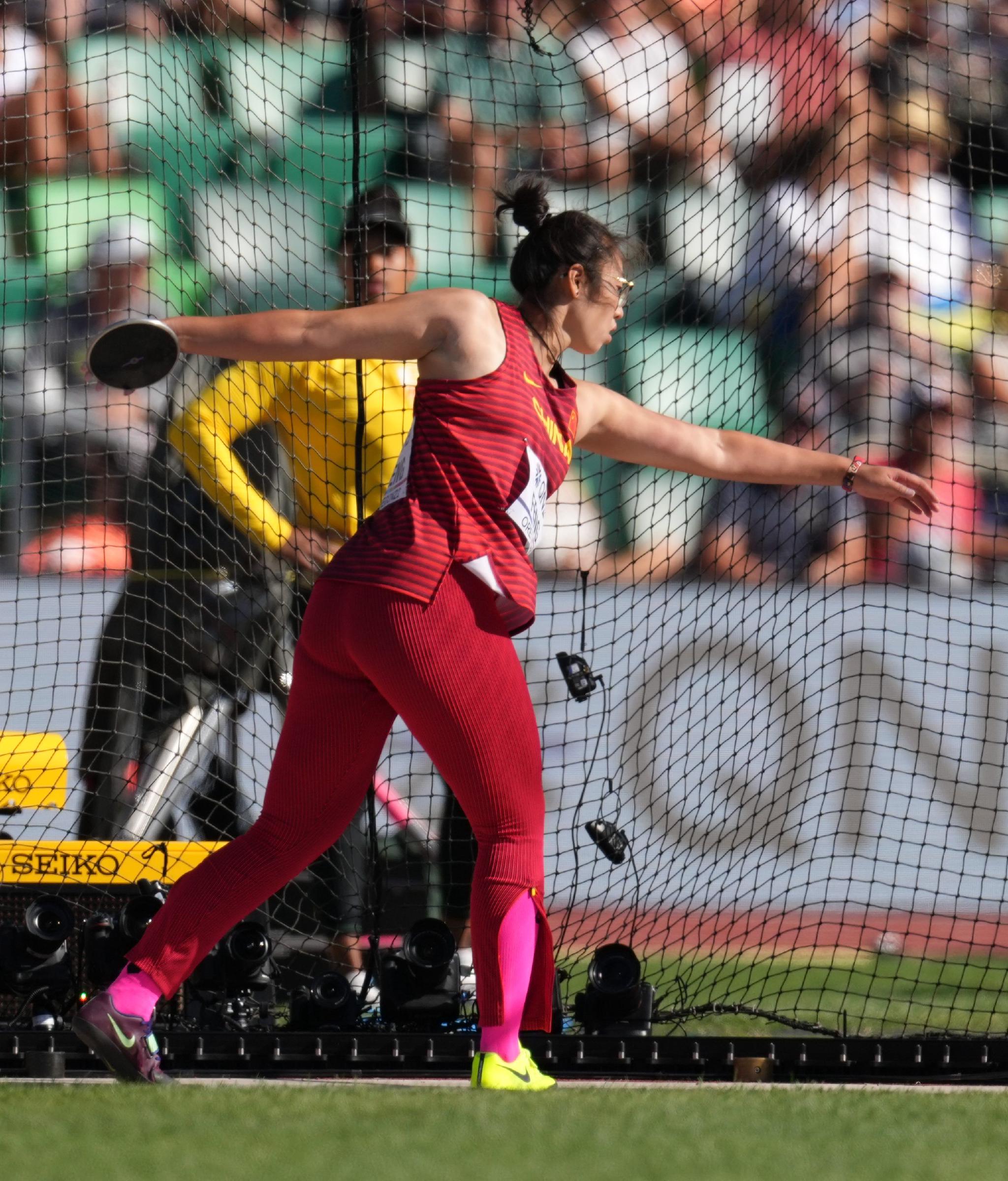冯彬晋级女子铁饼决赛