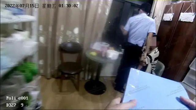 女子网购酒和头孢，两外卖骑手相遇：不对劲，报警休闲区蓝鸢梦想 - Www.slyday.coM