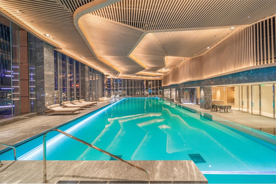 武汉"恒隆府"豪华会所"the club",内设泳池,品茗,影音,宴会,休闲等多