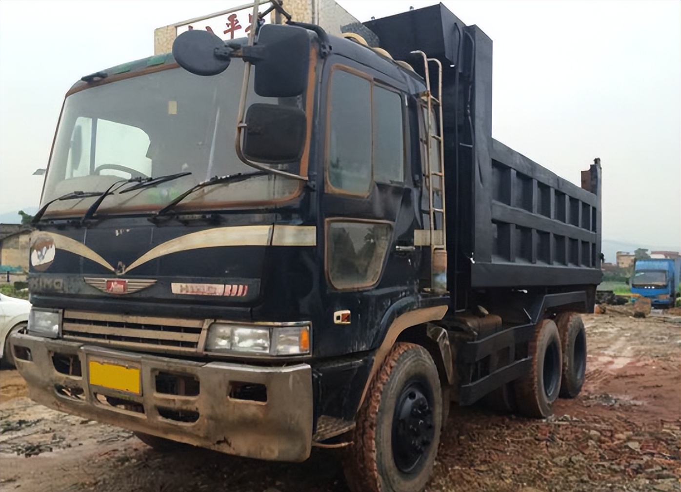 想当年风靡南方的日野大鹰,三菱扶桑,甚至包括曾经的国货经典——春兰