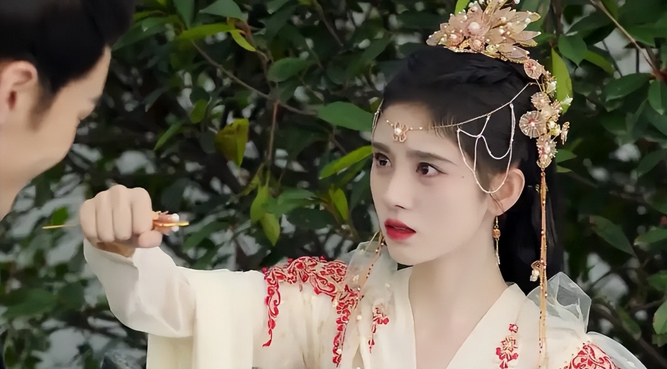 《沉香如屑》：成毅的泪沟，杨紫的脸，这部剧的滤镜好真实休闲区蓝鸢梦想 - Www.slyday.coM