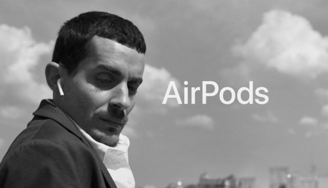 没那么简单 苹果为什么每年暑期教育优惠送AirPods耳机休闲区蓝鸢梦想 - Www.slyday.coM