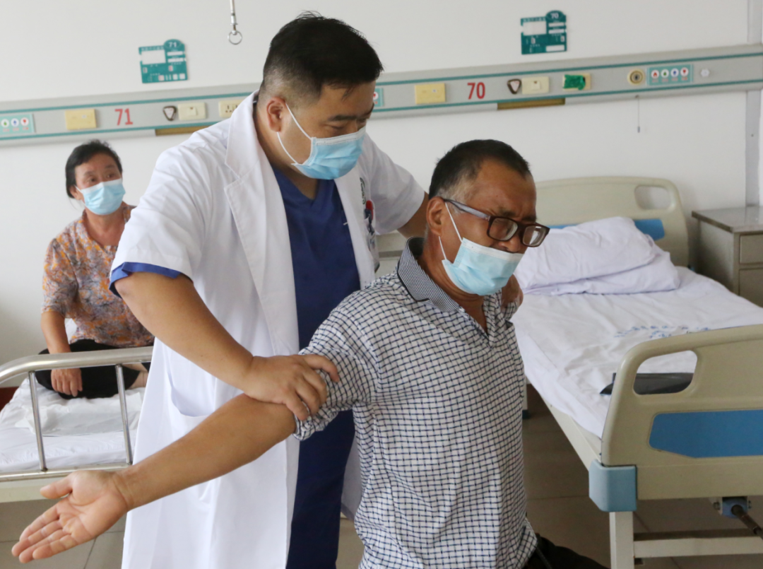 “看哭了，又笑了”…看到早报报道后，10万网友给他点赞！休闲区蓝鸢梦想 - Www.slyday.coM