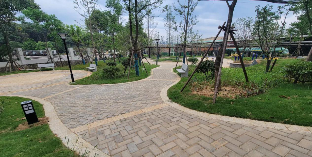 姬公庵村打造小游园68提升群众幸福感