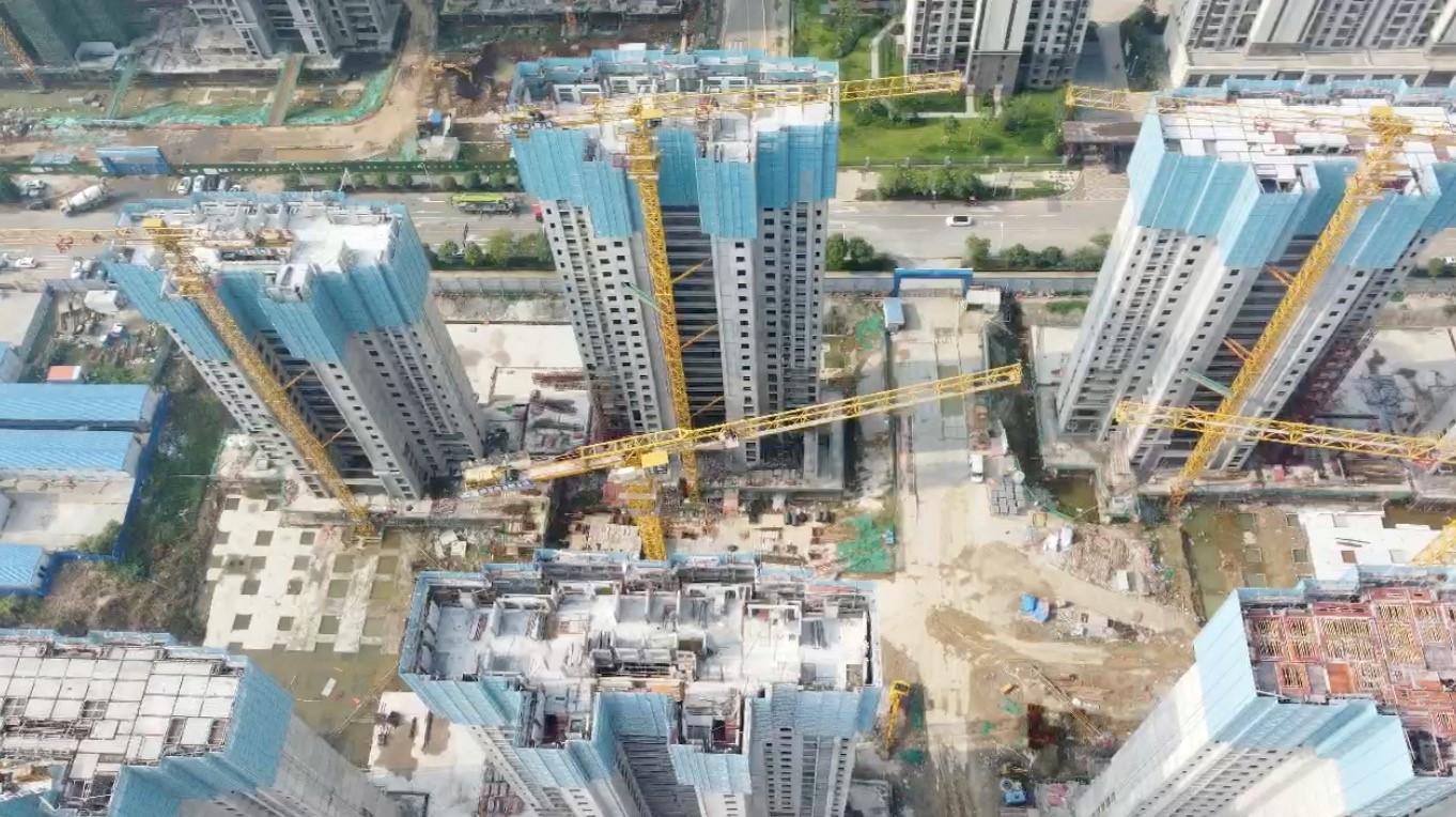 20栋楼建筑工人寥寥？武汉光谷星河绘被质疑“表演式复工”