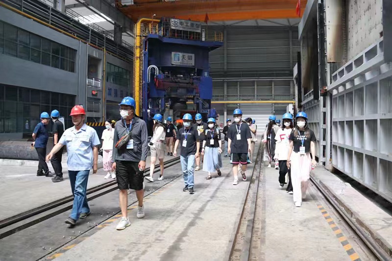 【争先崛起看中部⑥】揭秘！山西定襄如何成为“中国锻造之乡”？休闲区蓝鸢梦想 - Www.slyday.coM