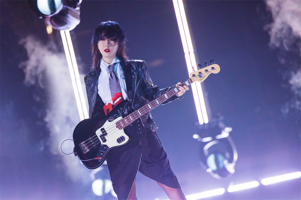 专访丨赵梦：没人比我更“乘风破浪”休闲区蓝鸢梦想 - Www.slyday.coM