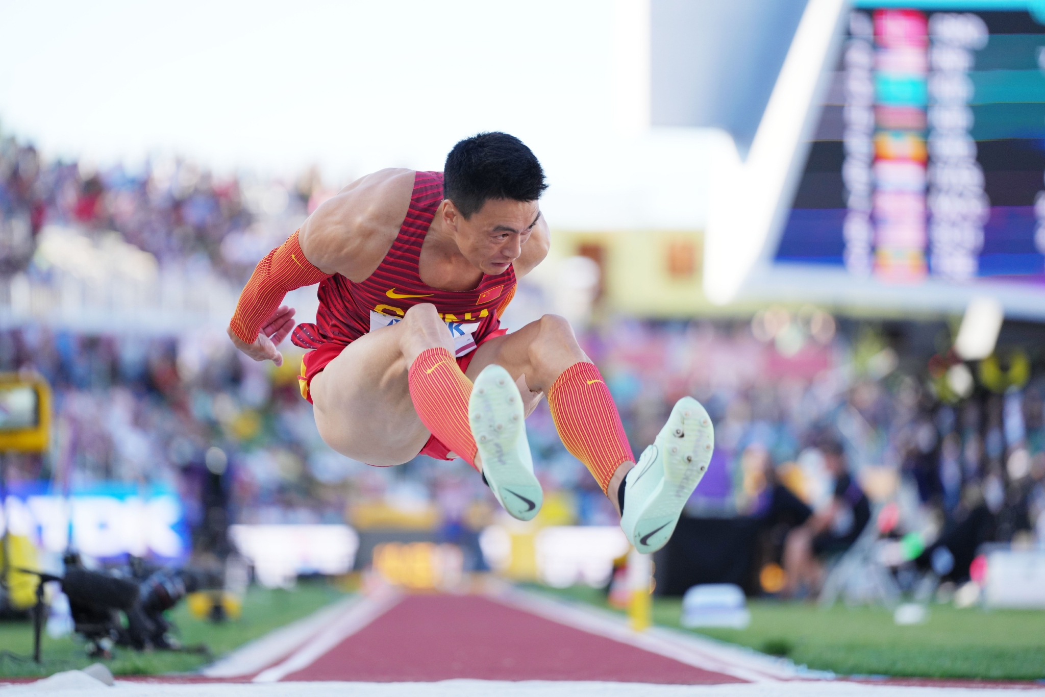 田径世锦赛朱亚明夺得男子三级跳远铜牌直言未来夺金希望大