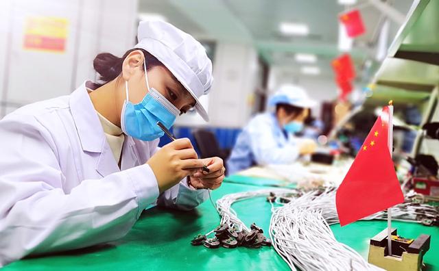 “问天”叩苍穹“河南造”立功休闲区蓝鸢梦想 - Www.slyday.coM