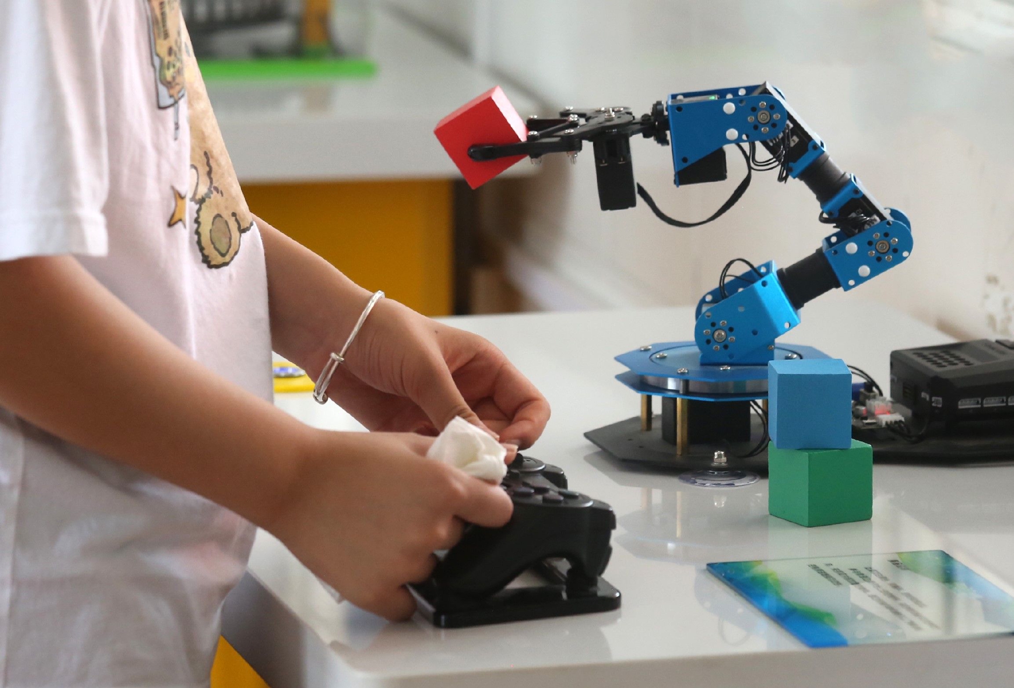 河南三门峡:农村中学暑期"科技热"|科技馆_新浪财经_新浪网