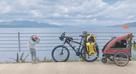 90后单亲爸爸带4岁女儿骑行西藏，4139公里！爆火2年后，现状让人意外......休闲区蓝鸢梦想 - Www.slyday.coM