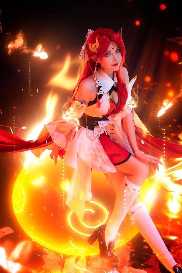 王者荣耀貂蝉唤灵魅影cosplay