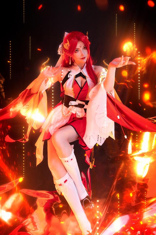 王者荣耀貂蝉唤灵魅影cosplay