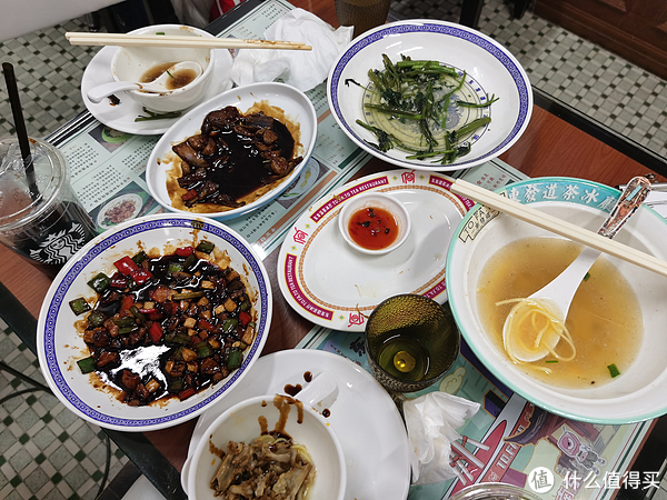 老港正味《东发道》，每次吃都有新发现，除了漏奶华，豉油鸡，菠萝冰，还可以吃这些！休闲区蓝鸢梦想 - Www.slyday.coM