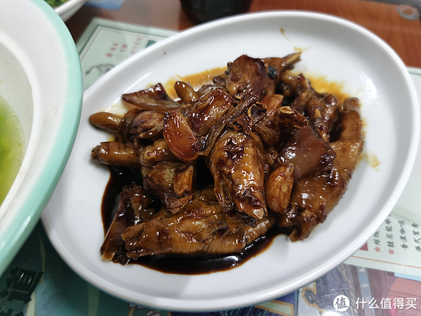 老港正味《东发道》，每次吃都有新发现，除了漏奶华，豉油鸡，菠萝冰，还可以吃这些！休闲区蓝鸢梦想 - Www.slyday.coM