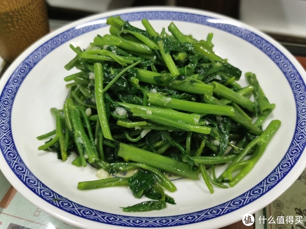 老港正味《东发道》，每次吃都有新发现，除了漏奶华，豉油鸡，菠萝冰，还可以吃这些！休闲区蓝鸢梦想 - Www.slyday.coM