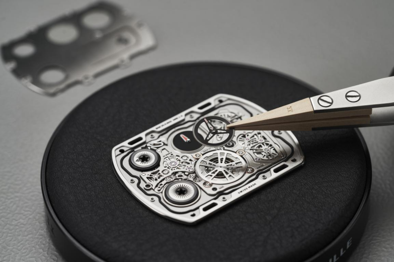 比硬币还纤薄，为什么RICHARD MILLE与法拉利的合作表款长这样？休闲区蓝鸢梦想 - Www.slyday.coM