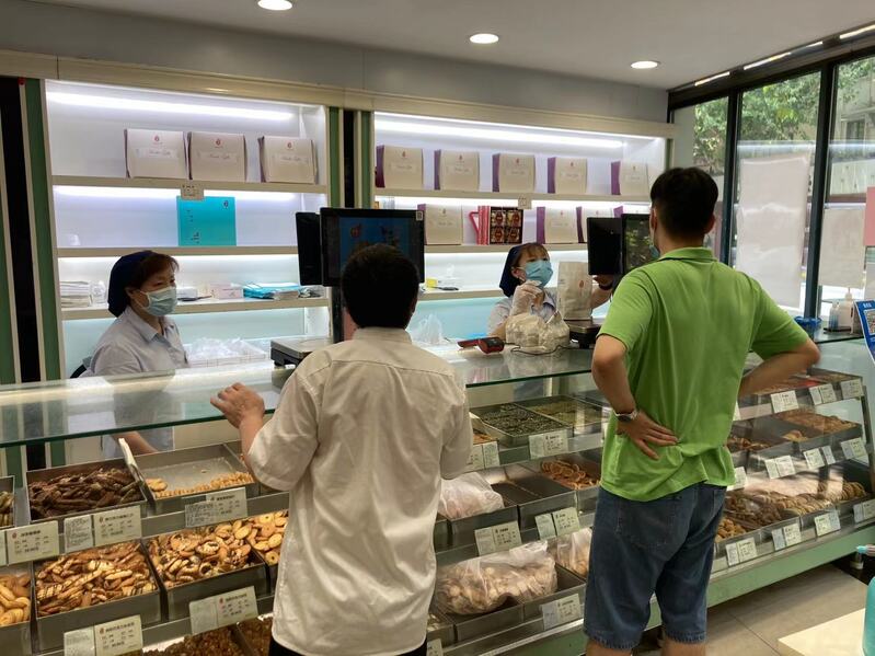 7月25日,哈尔滨食品厂淮海中路店正常营业