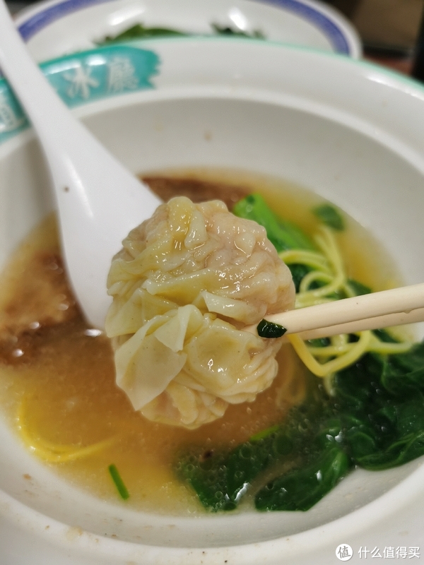 老港正味《东发道》，每次吃都有新发现，除了漏奶华，豉油鸡，菠萝冰，还可以吃这些！休闲区蓝鸢梦想 - Www.slyday.coM