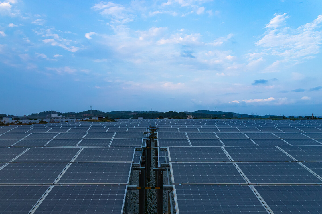 a股:修复震荡,这5只"光伏"概念龙头股,短期或将迎来爆发?|光伏|太阳能