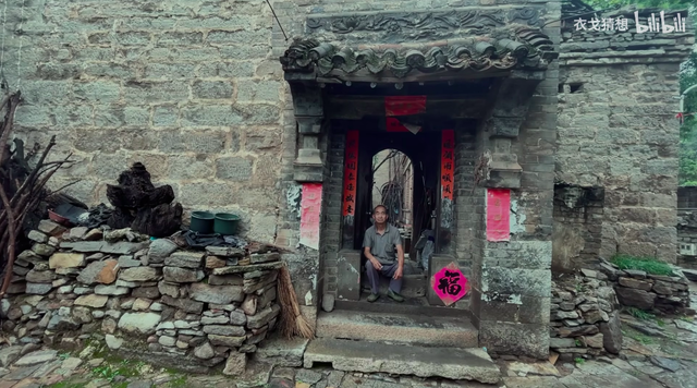 “二舅治好了我的精神内耗”刷屏，作者回应休闲区蓝鸢梦想 - Www.slyday.coM