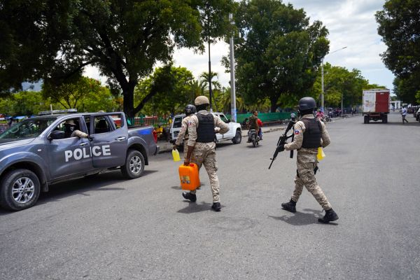 海地警察（法新社）