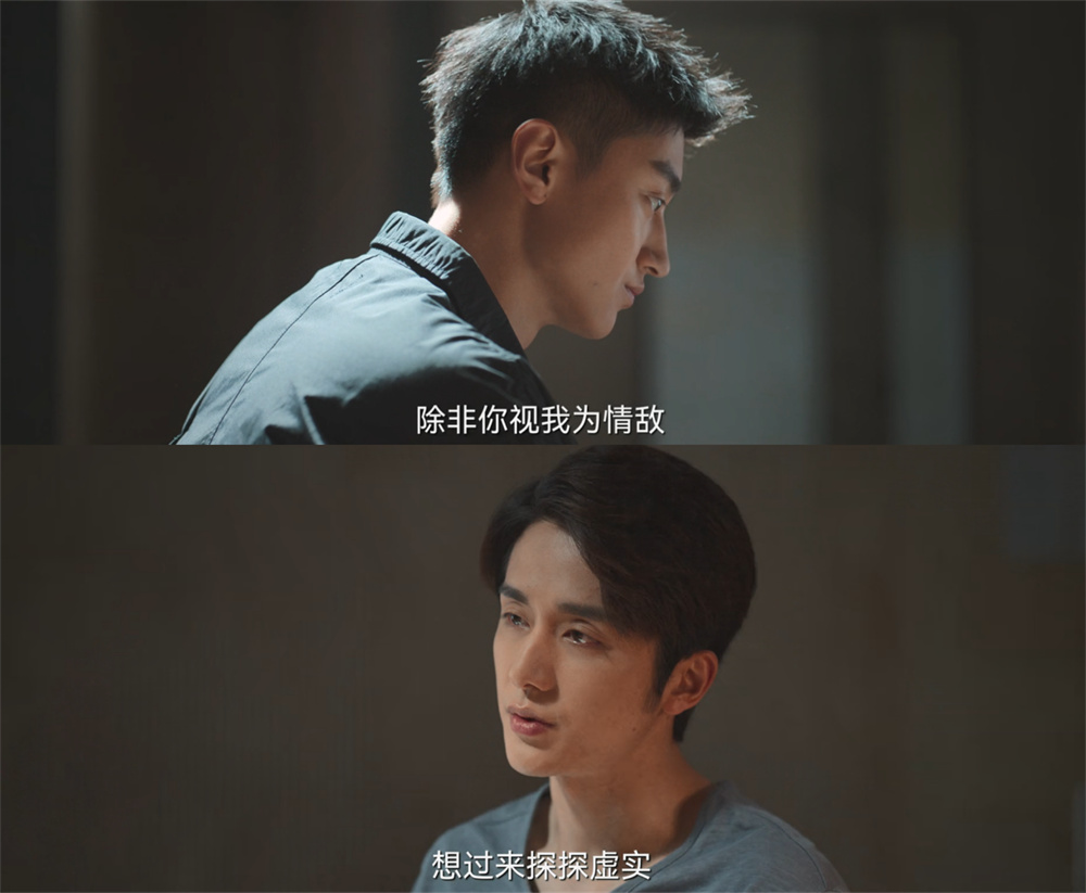 儿童演员与成人演员之间的衔接不够自然;成年人穿越到小学时,明明是