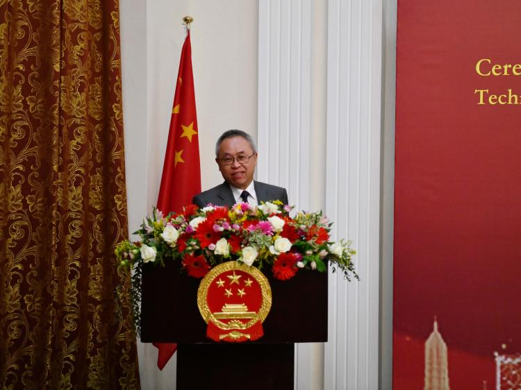 李军华 资料图 (图源:中国驻意大利大使馆官网)