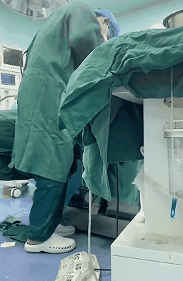 手术电钻怎么用为啥骨科医生的尽头，都成了又帅又多金的渣男？_https://www.jmylbn.com_新闻资讯_第16张